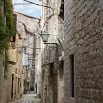 Ana Old Town