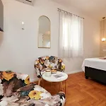 Guest house Guesthouse Ana Trogir Old Town