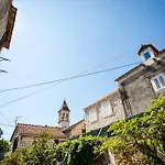 Guesthouse Ana Trogir Old Town