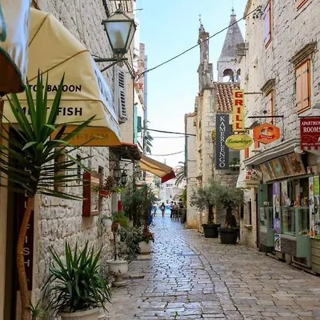Ana Old Town Maison d'hôtes Trogir