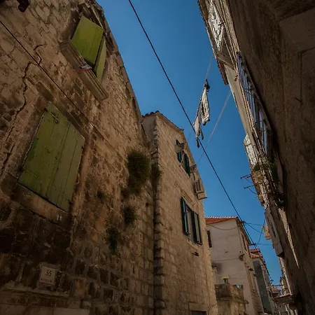 Pensionat Ana Old Town 3*