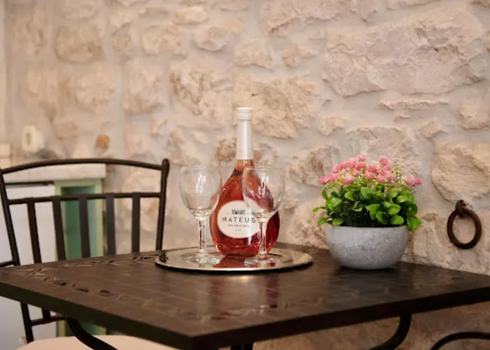 Ana Old Town Vendégház