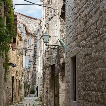Ana Old Town
