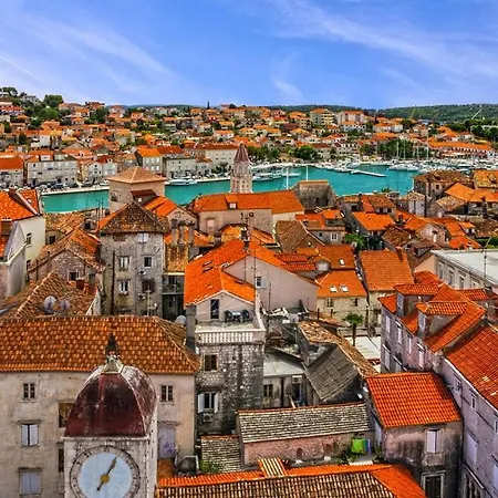 Ana Old Town Trogir