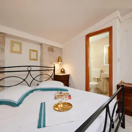 Ana Old Town Vendégház Trogir