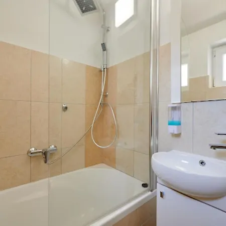 Vendégház Ana Old Town 3*